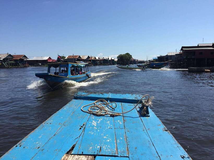 Siem Reap: Tonle Sap, Kampong Phluk & Floating Village Tour - Seeing Kampong Phluk from the village road
