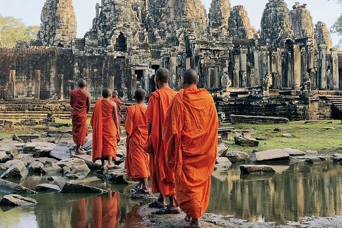 Siem Reap Tour: Angkor Wat Sunrise, Bayon, Ta Prohm, Banteay Srei - Banteay Srei and its pink sandstone carvings