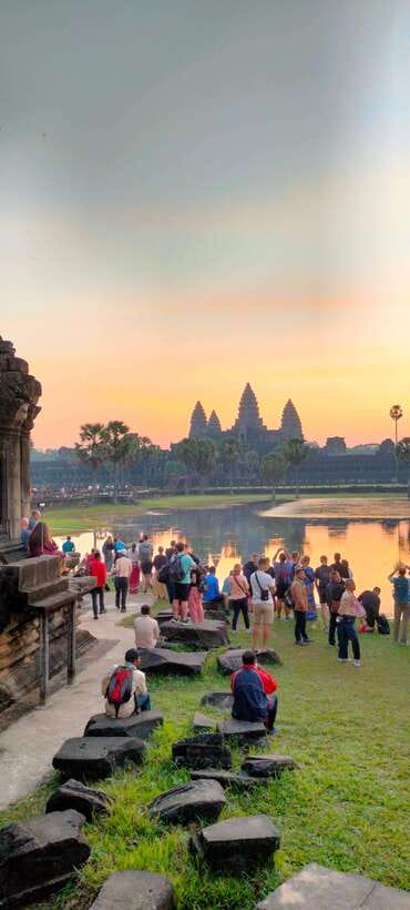 Siem Reap Tour Guide: Angkor Wat Sunrise Tour & Beng Mealea - The vehicle, comfort, and group size