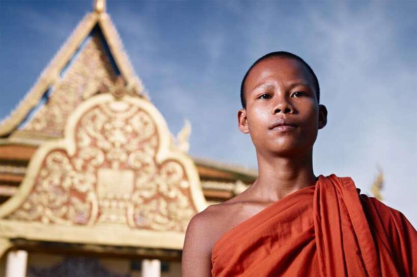 Sihanoukville City Tour for Cruise Passengers with 7 Stops - Wat Krom offers a calm change of pace