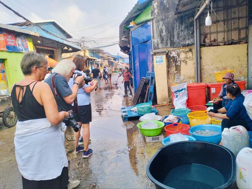 Sihanoukville Full Day City Tour with Transportation & Guide - The Independence Monument and a local classroom