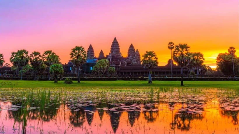 Small-Group Explore Angkor Wat Sunrise Tour with Guide - Breakfast beside Srah Srong