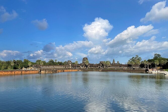 Special Angkor Wat Half Day Tour - Reading the bas-reliefs instead of walking past them