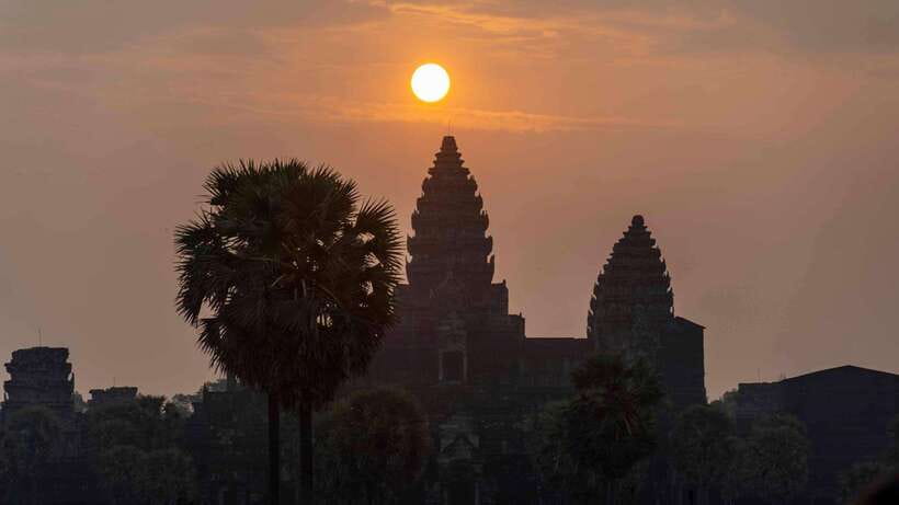 Sunrise at Angkor Wat Temple: 3-Hour Private Tour - Finding the right sunrise view