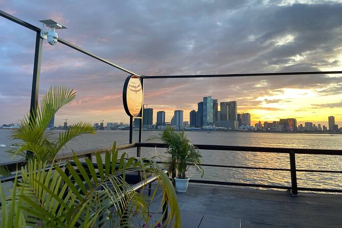 Sunset Cruise with free flow beer, soft drinks & fruit platter - Sunset from the Tonlé Sap and Mekong