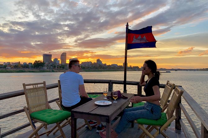 Sunset Cruise with unlimited beer & soft drinks -English speaking guide on board - Meeting at Sisowath Quay at 5 pm