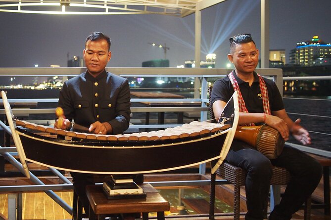 Sunset & Evening Dinner Cruise With One Way Free Pick Up - The first stretch past the Royal Palace