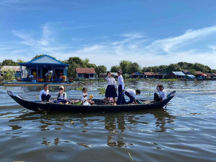 Tonle sap, Kompong Phluk (Floating village) - Reaching the stilt houses of Kompong Phluk