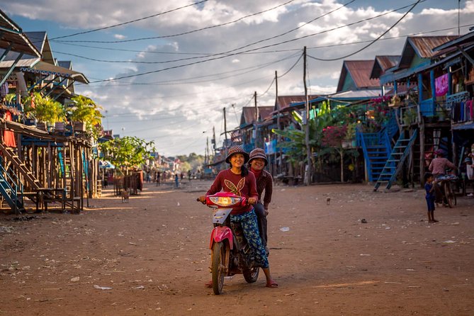 Tonle Sap Lake and Kampong Phluk Village Private Half Day Tour - The mangrove forest canoe option