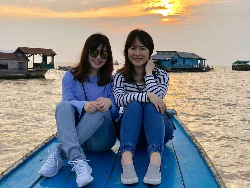 Tonle Sap Tour of Kompong Phluk Village & Evening Food tour - Walking through Kompong Phluk’s traditional homes