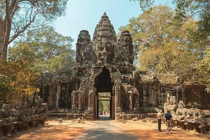 Two Day Tour, Taxi Phnom Penh to Siem Reap, Angkor Visit & Return - Who will get the most from this tour?