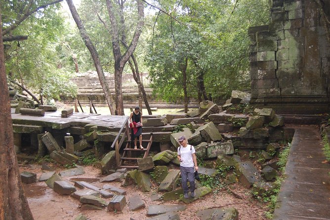 Two Days Angkor Wat Park-Beng Mealea and Kampong Phluk Village - The Angkor Thom circuit: Bayon, Baphuon, and royal terraces