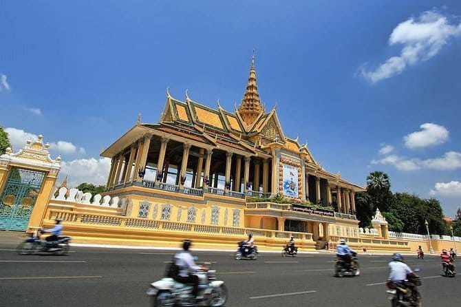 Udong Historical Site Tour - Taking the 509 steps down