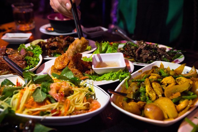 Ultimate Phnom Penh Food Tour by Tuk Tuk: 20 Tastings and Drinks - Independence Monument brings a roadside dessert stop