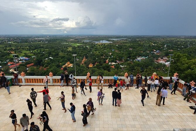 Visit Phnom Udong and Silk Island by Khmer Traditional Tuk-Tuk - Crossing the Tonle Sap and Mekong