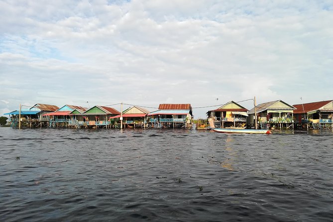 War Museum, Killing Field and Floating Village ( Kampong Phluk) - Wat Thmey and the Siem Reap Killing Fields