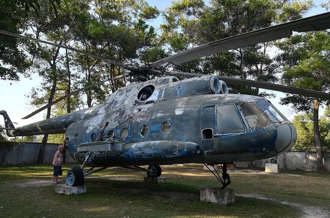 War Museum, Killing Field and Floating Village ( Kampong Phluk) - How the private transport affects the day