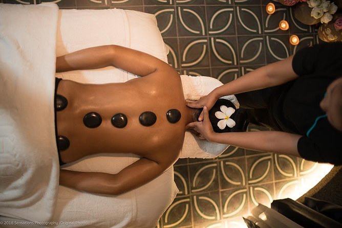 Warm Stone Massage - The welcome drink and consultation